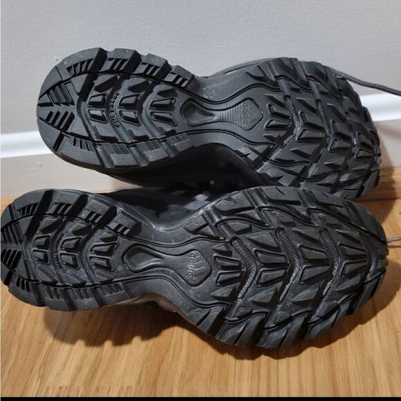 Adidas Hiking Sneaker 7   - Picture 2 of 8